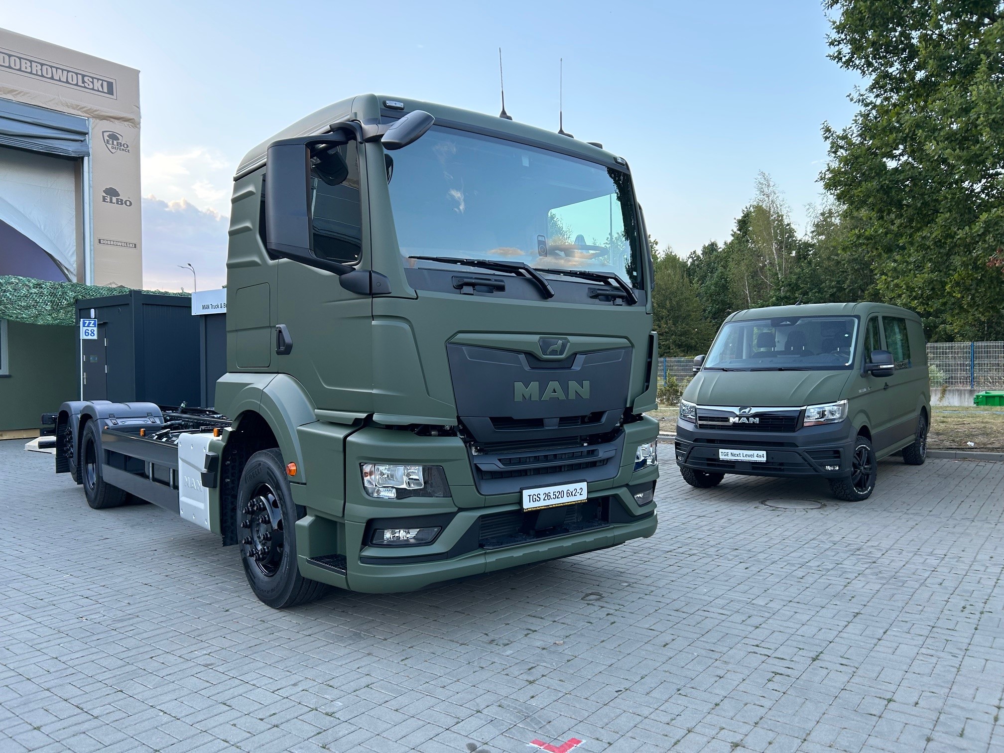 MAN Truck & Bus prezentuje swoją ofertę na XXXIII Międzynarodowym Salonie Przemysłu Obronnego 